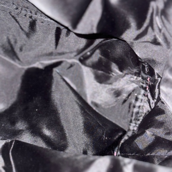 Victoria Secret Large Neon Pink Travel Beach Tote Bag with Tassel - Like New - Picture 6 of 6